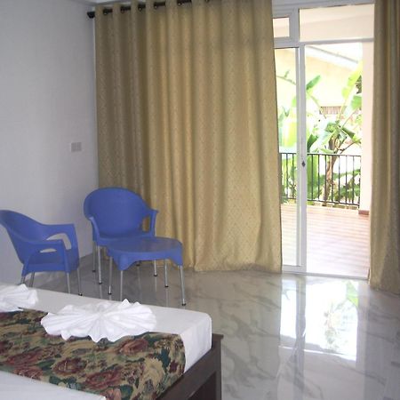 Hotel "Diana" 希克杜沃 客房 照片