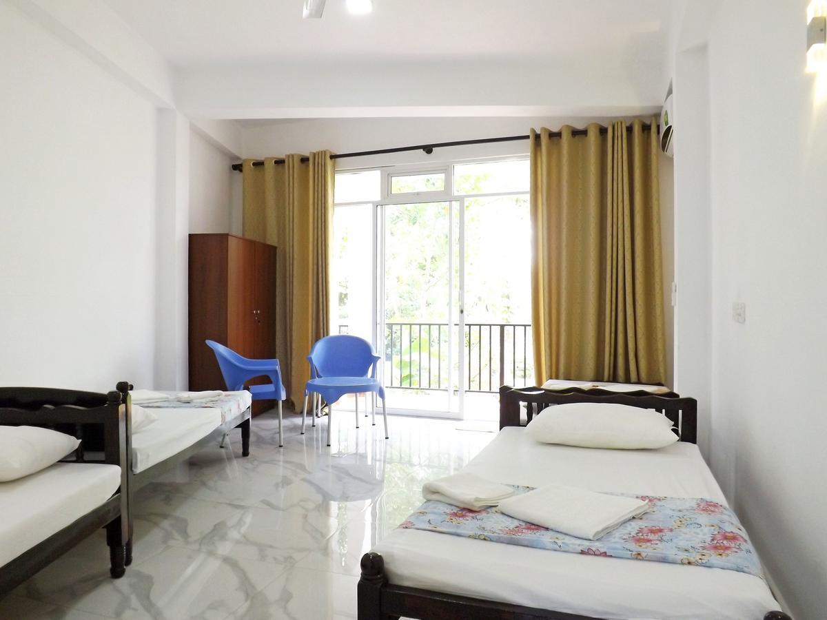 Hotel "Diana" 希克杜沃 外观 照片
