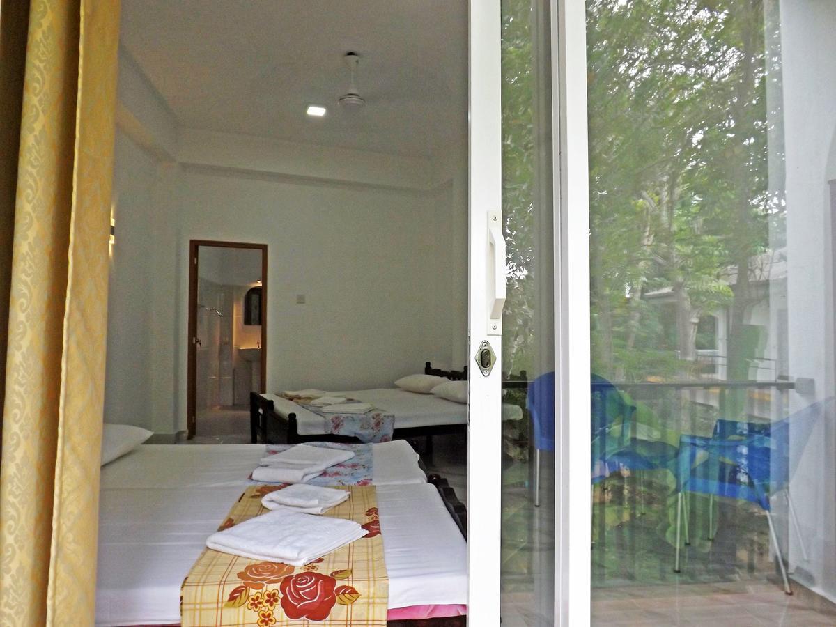 Hotel "Diana" 希克杜沃 外观 照片